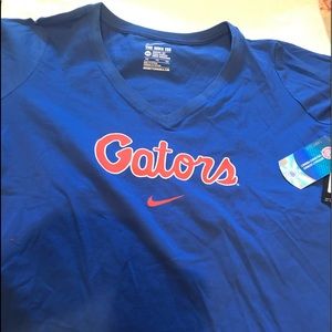 University of Florida Gators v neck t shirt